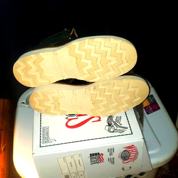 New white's foreman-cc Boots 8.5 D black rough out - Picture 3 of 3